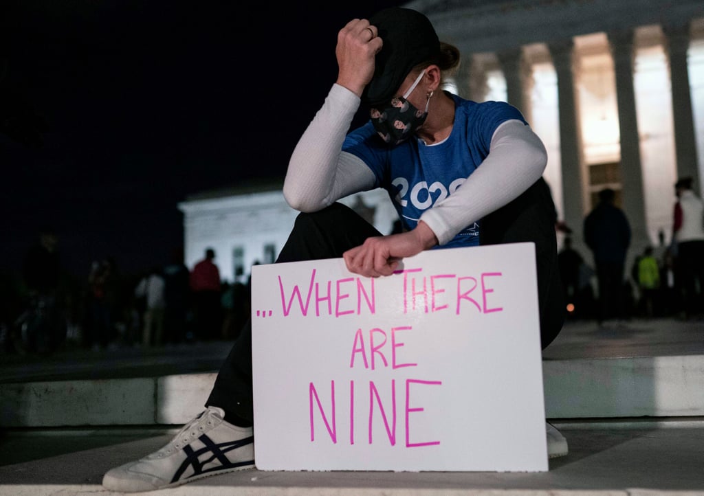 Crowds Mourn Ruth Bader Ginsburg at Supreme Court | Photos