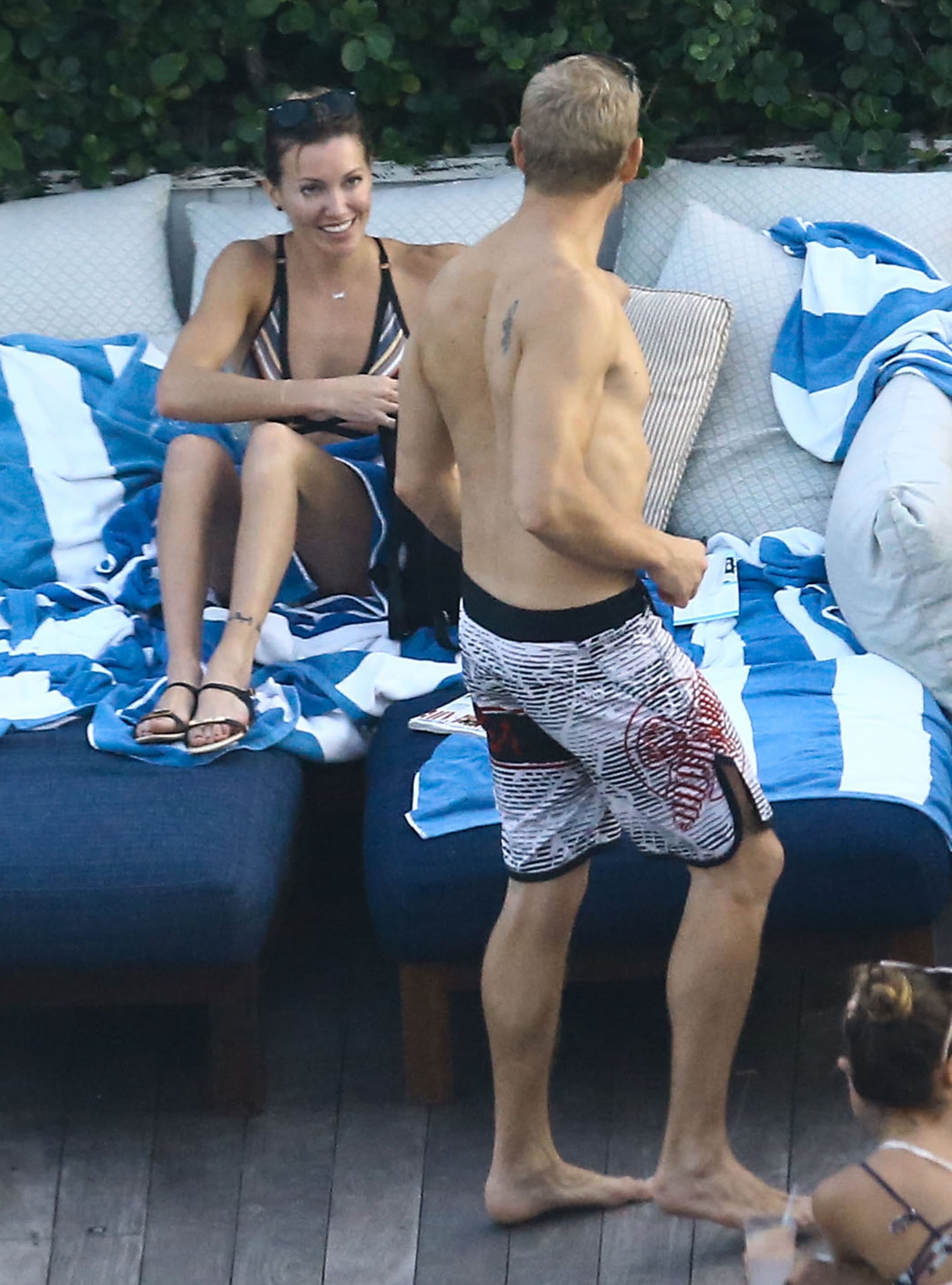 Celebrity Entertainment Katie Cassidy And Her New Boyfriend Pack On The Pda In Miami Popsugar Celebrity Photo 4