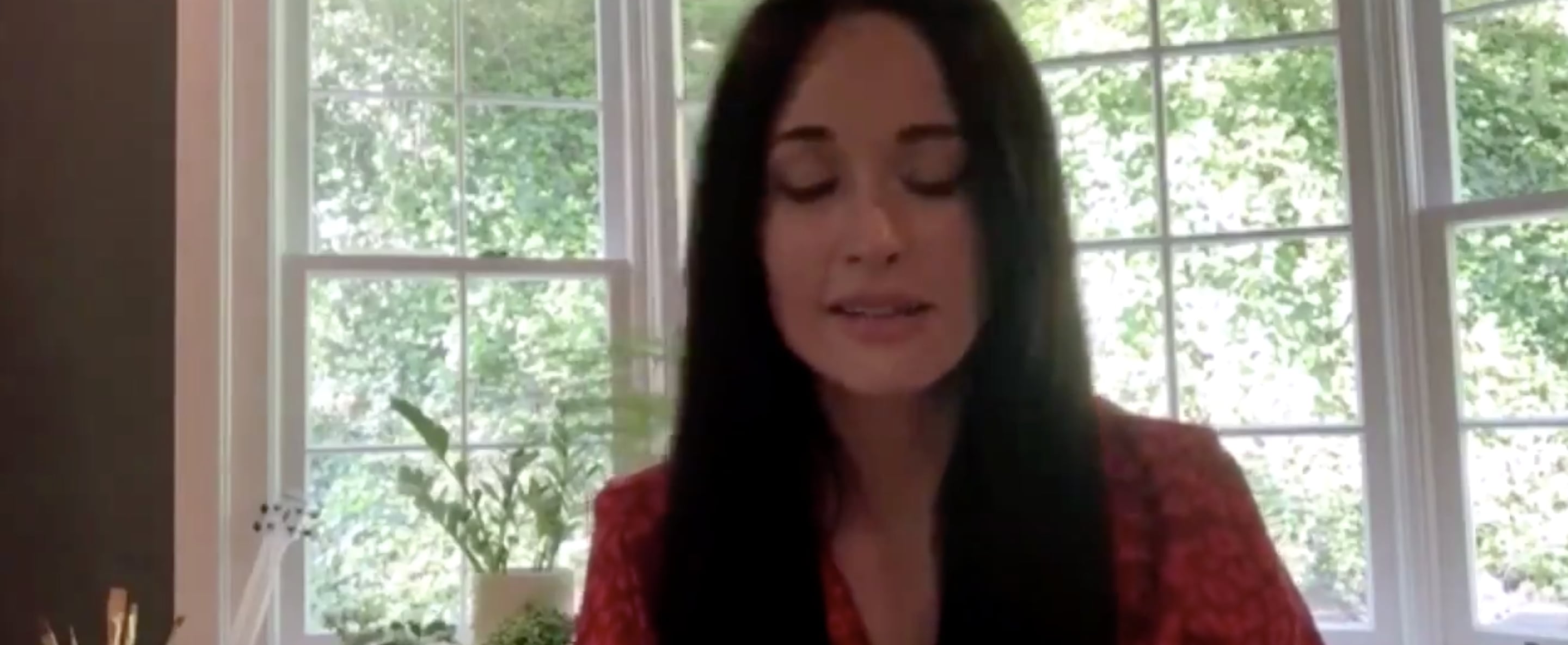 Watch Kacey Musgraves&rsquo;s Together at Home Performance | POPSUGAR