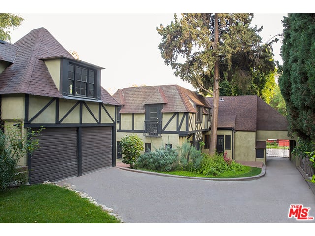 Dianna Agron Sells Hollywood Hills Home