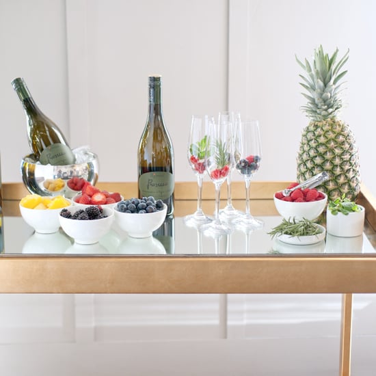 How to Set Up a Prosecco Bar