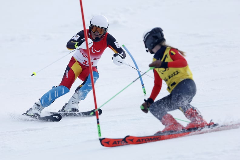 Linda Le Bon Competes With Her Daughter as Her Guide