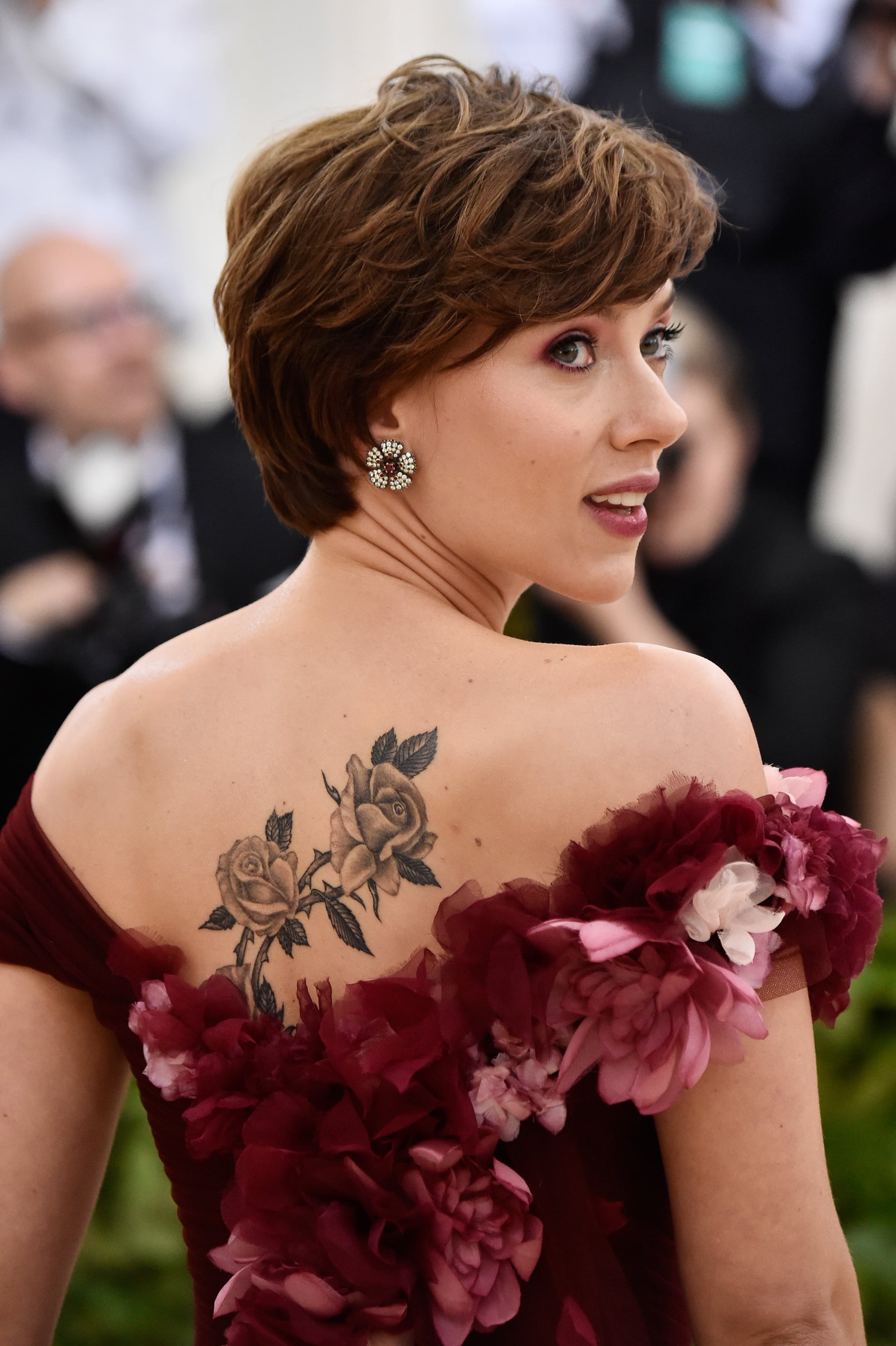 Scarlett Johansson S Back Tattoo Popsugar Celebrity