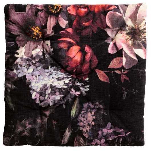 Give your dining room some Fall flare by adding these H&M Cotton Velvet Seat Cushions ($13). The moody floral print is gorgeous.