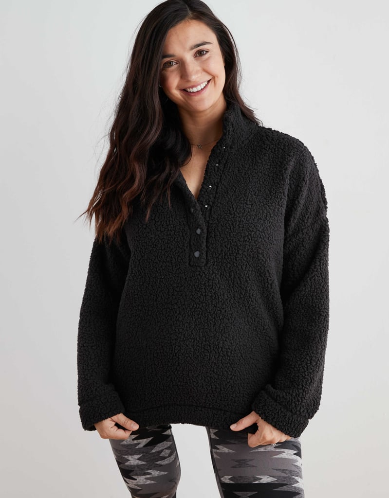 Aerie Cloud Sherpa Oversized Pullover in True Black