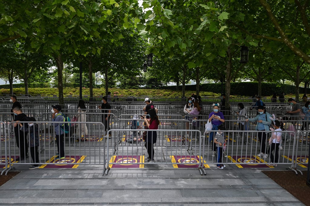 Pictures of Shanghai Disneyland Reopening After Coronavirus