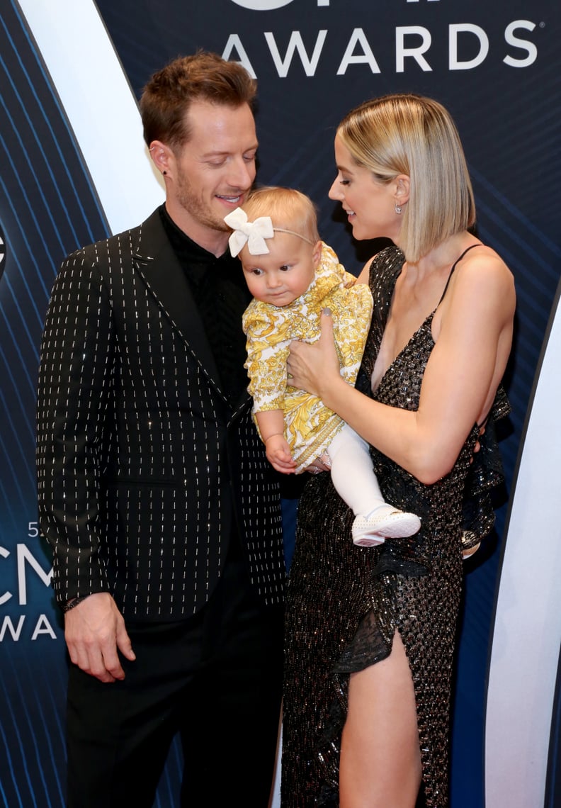 Tyler Hubbard With His Daughter at the CMA Awards 2018 PS Celebrity(01)