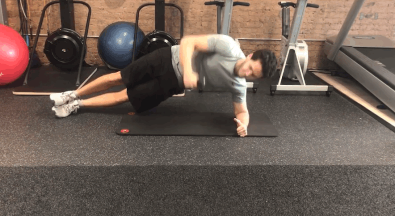 Dumbbell Side Plank With Reach