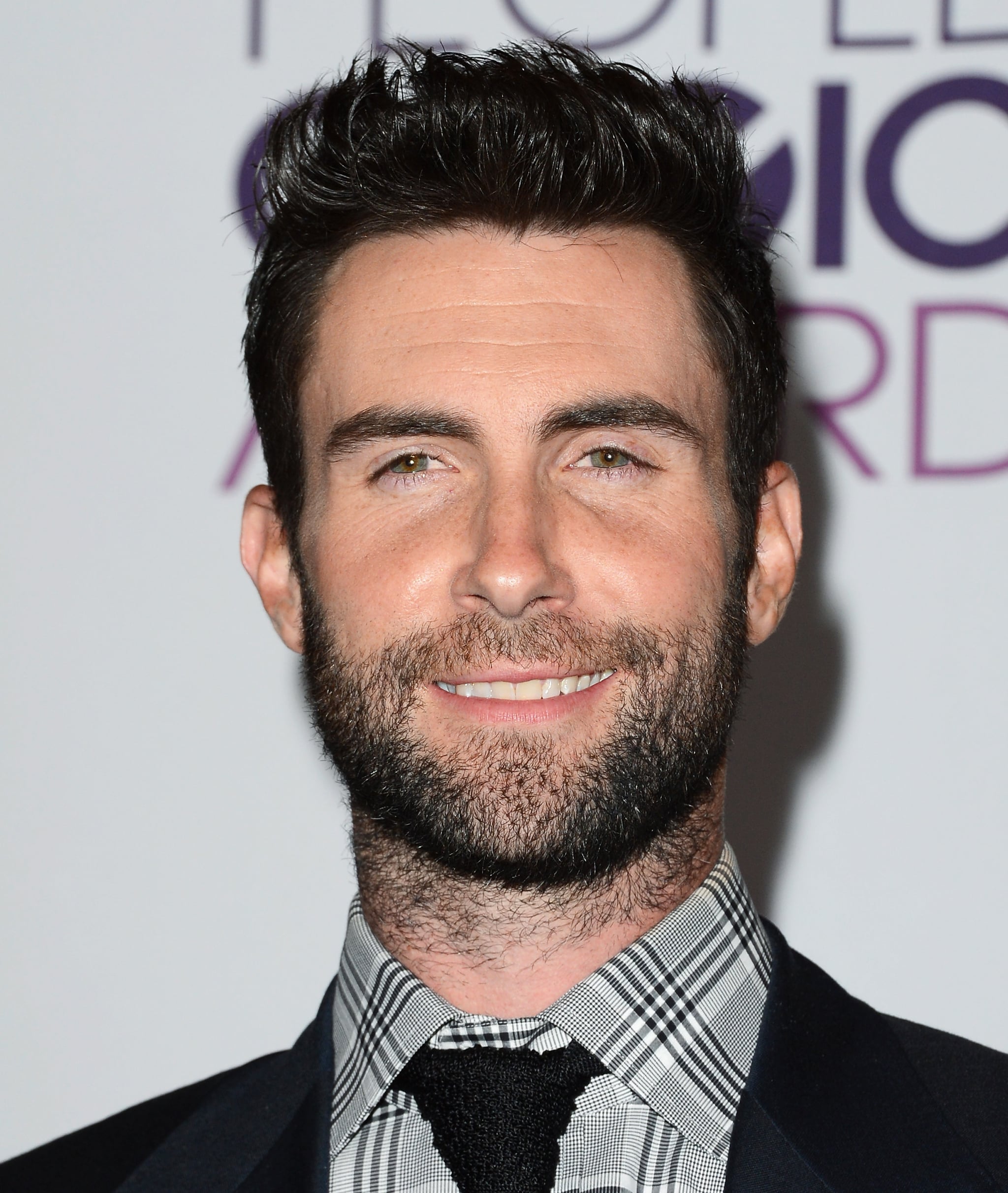 Adam Levine People S Choice Awards Ablaze With Babes Popsugar