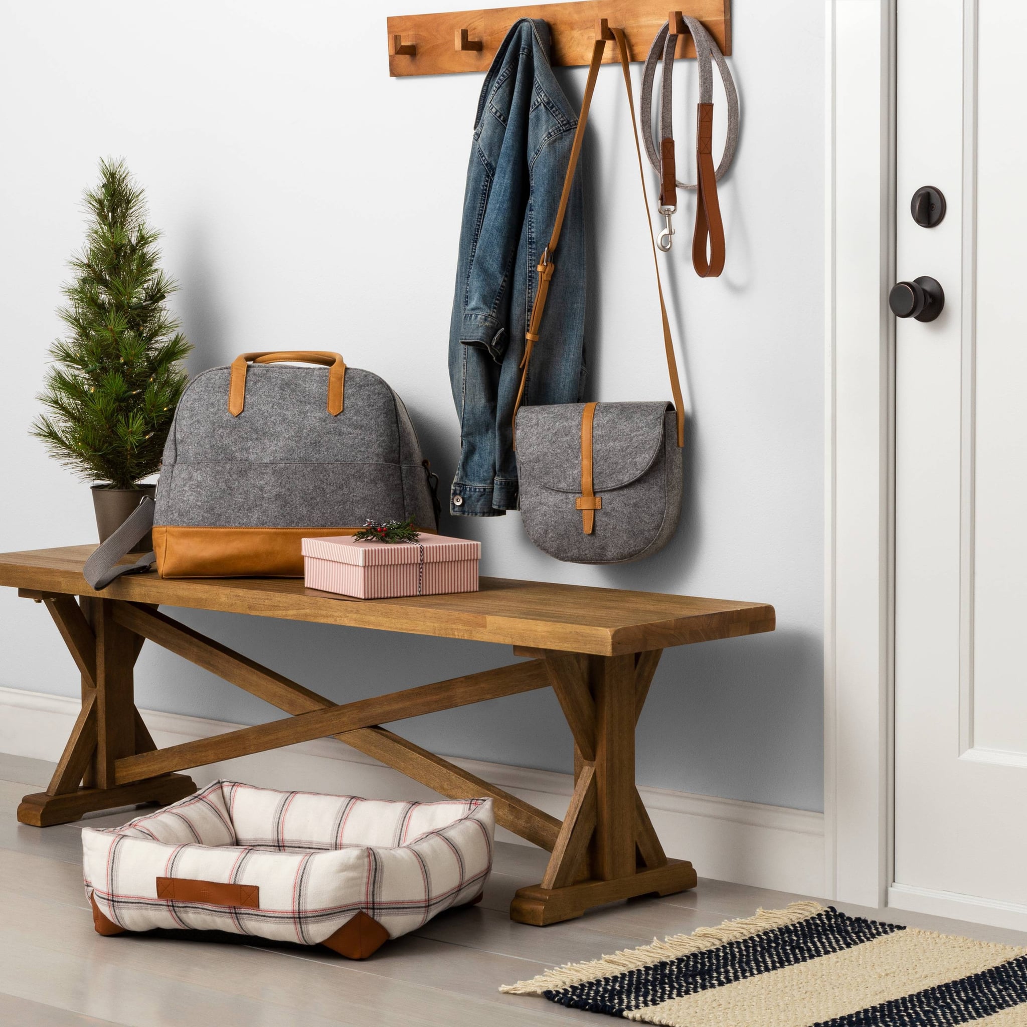Hearth and sale hand tote