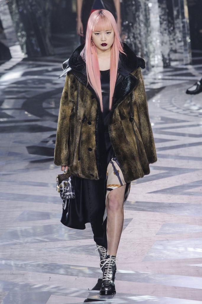 Louis Vuitton Fall 2016 Runway