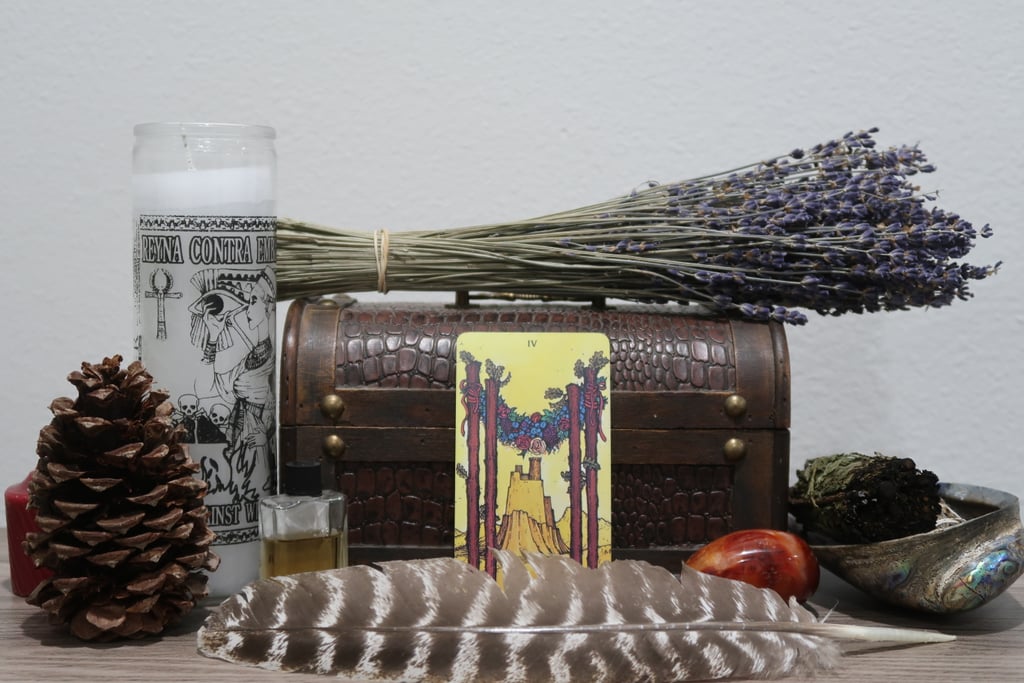 December 2021 Bruja Tarotscope