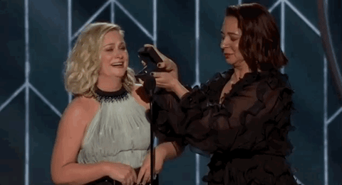 Amy Poehler and Maya Rudolph Recreating the Emmys Proposal