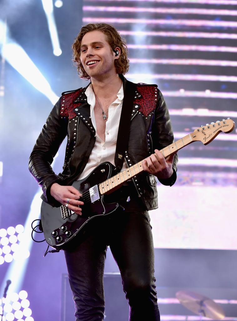 Sexy Luke Hemmings Pictures