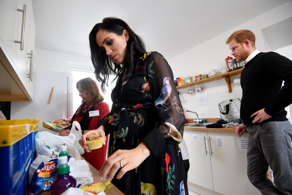Meghan Markle Writes Messages on Bananas For One25 Charity