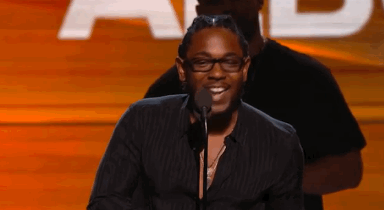Kendrick-Lamar-graciously-acknowledged-his-well-deserved-standing-ovation.gif