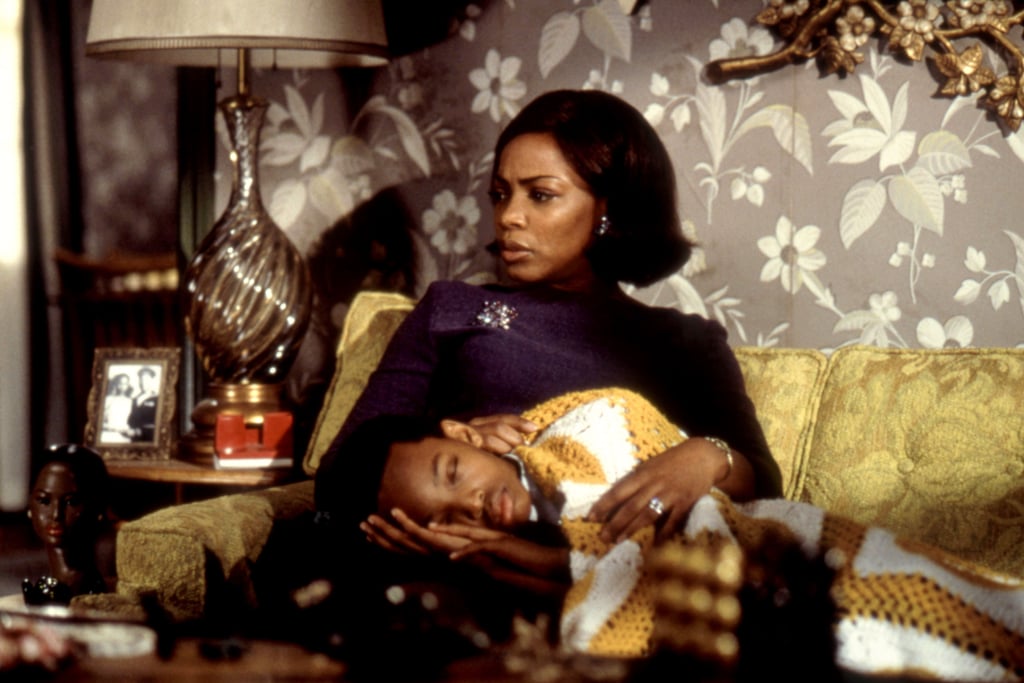 Aunjanue Ellis in Men of Honor (2000)