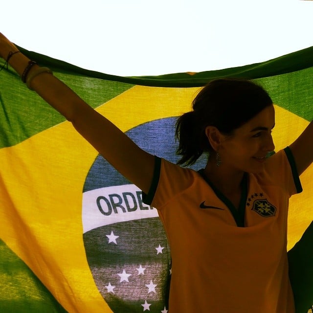 Camilla Belle posed with the Brazilian flag.
Source: Instagram user camillabelle