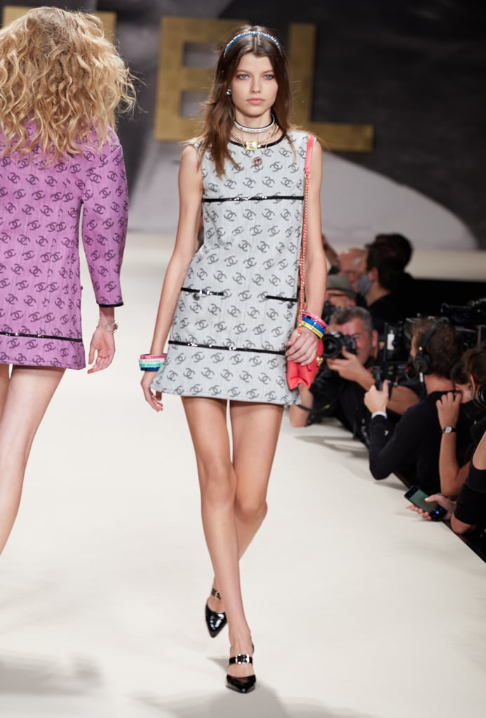 Chanel's SS22 Show Was a Throwback to the '90s Runway