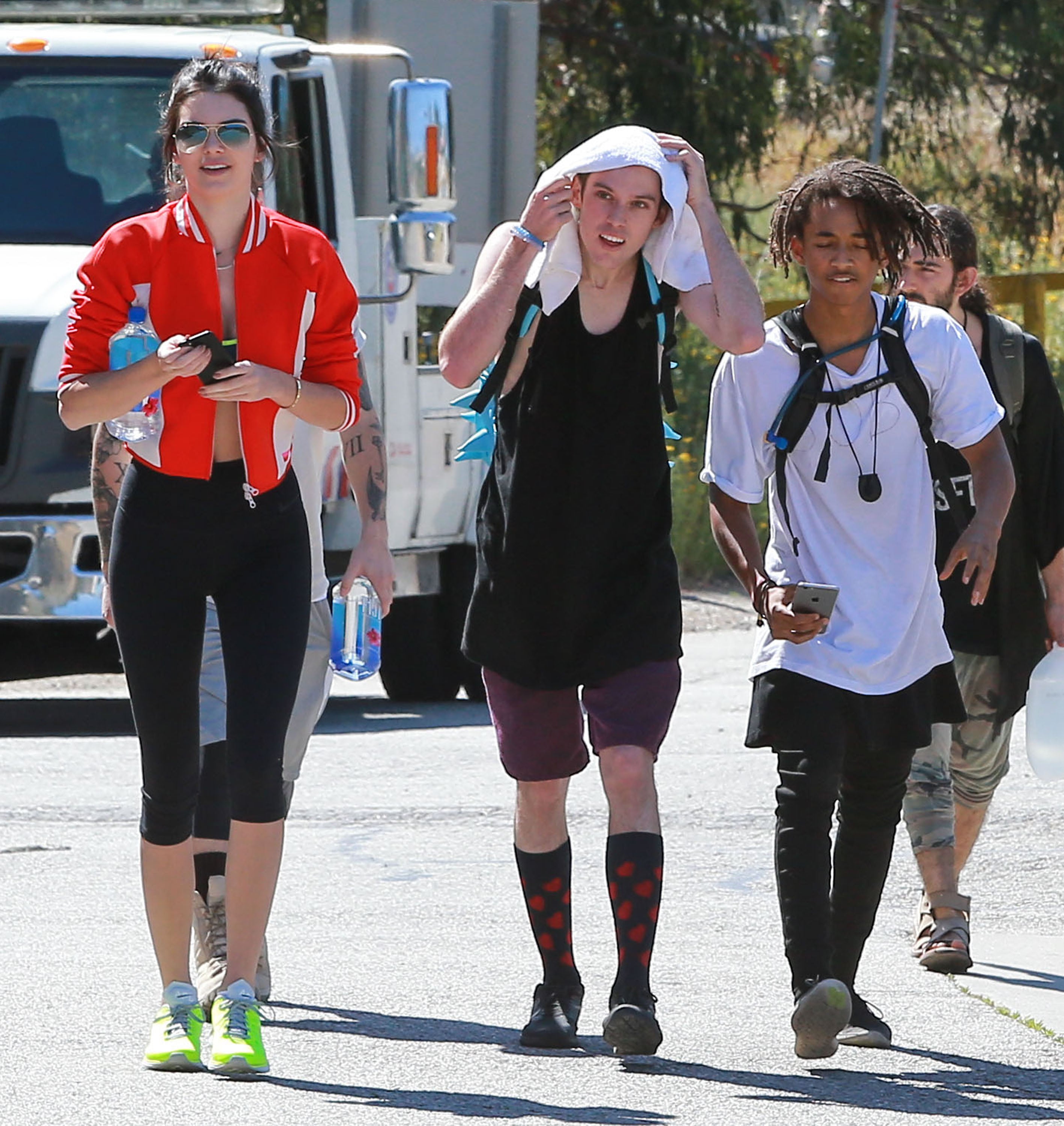 Kendall Jenner Rocks Sports Bra, Spandex on Hike With Jaden Smith