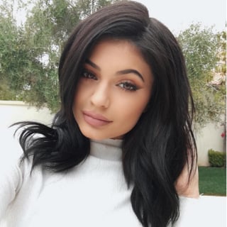 Kylie Jenner Releasing Eye Makeup