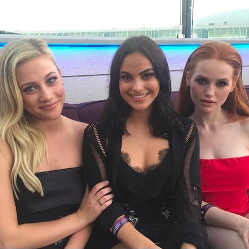 Riverdale Cast Hanging Out Together Pictures