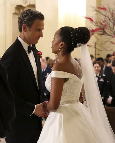 Scandal Olivia And Fitzs Wedding Pictures Popsugar Entertainment Photo 16