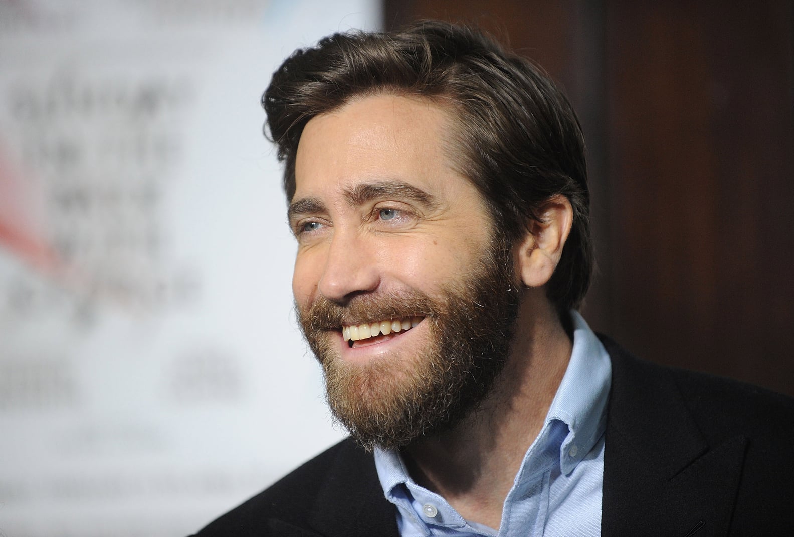 Jake Gyllenhaal Smiling Pictures | POPSUGAR Celebrity