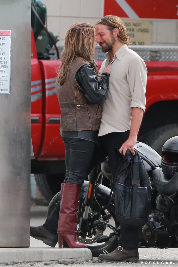 Lady Gaga And Bradley Cooper Kissing On A Star Is Born Set Popsugar Celebrity Photo 8