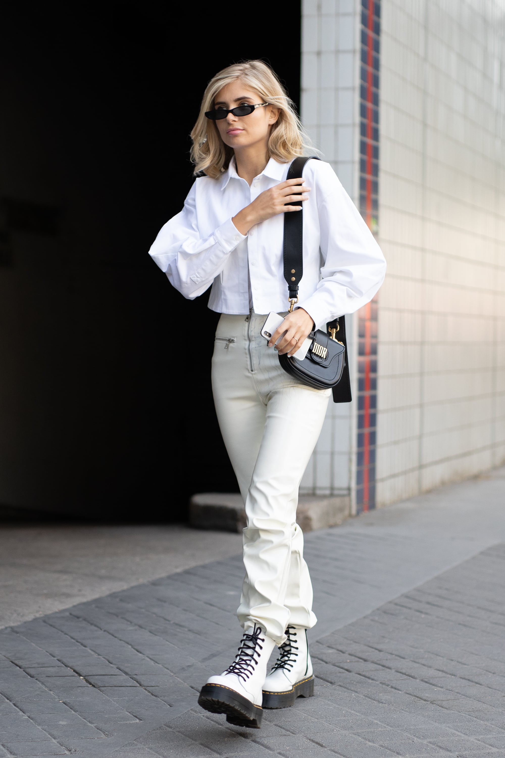 styling white doc martens
