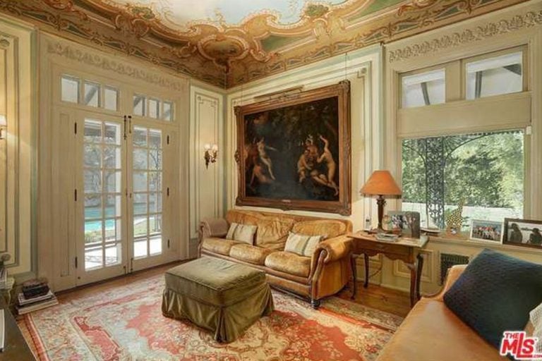 Kat Von D Buys House From Cheaper by the Dozen