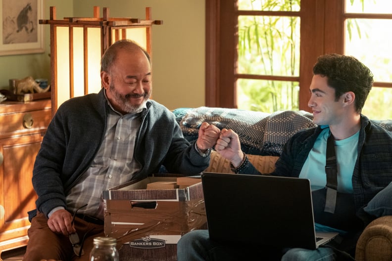 NEVER HAVE I EVER (L to R) CLYDE KUSATSU as TED and DARREN BARNET as PAXTON-HALL YOSHIDA in episode 203 of NEVER HAVE I EVER Cr. ISABELLA B. VOSMIKOVA/NETFLIX  2021