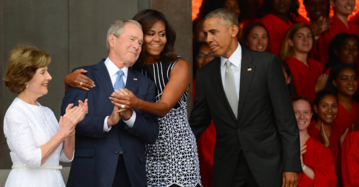 Photos of the Obamas and the Bushes Together | PS News