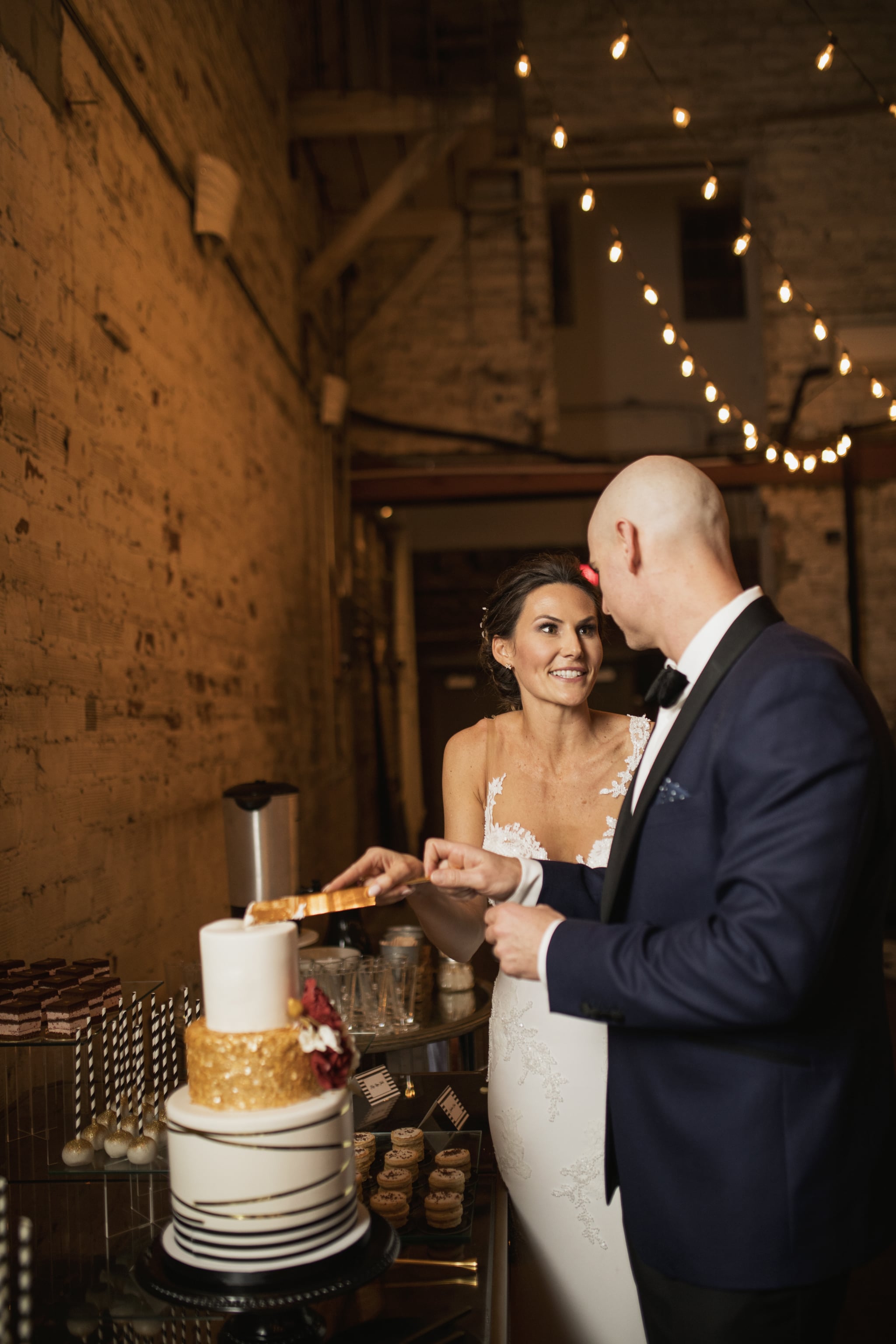 Love Sex This Couple Got Married In An Old Theater And Their