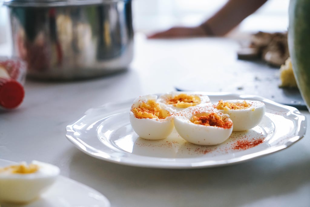 高蛋白食物:将煮熟的鸡蛋