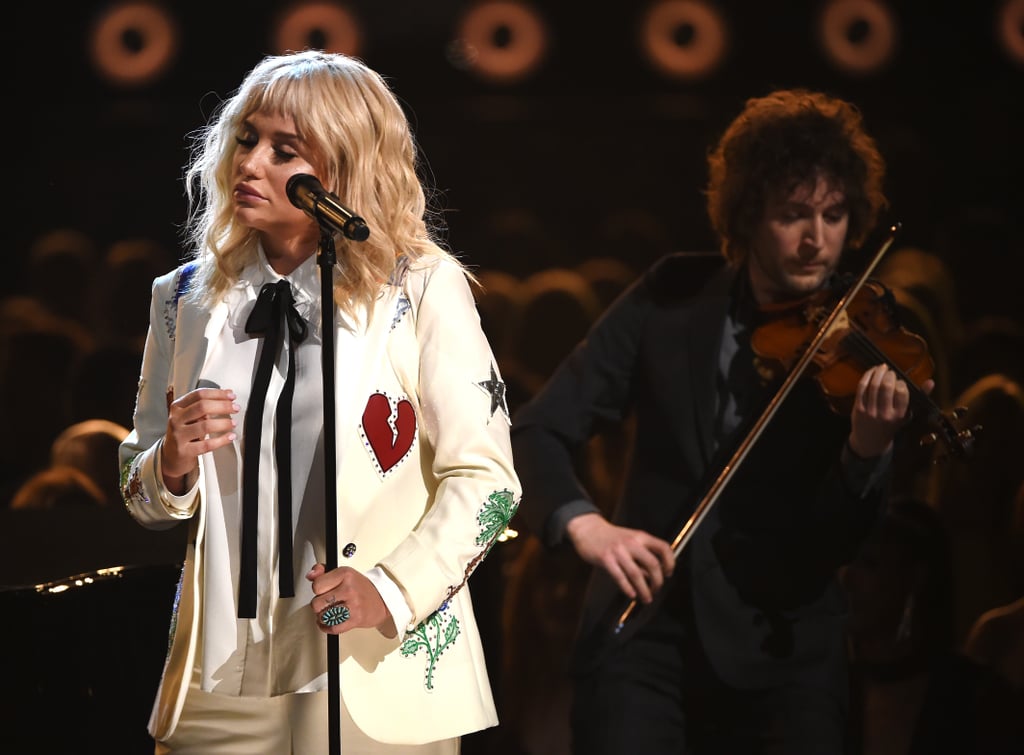 Kesha at 2016 Billboard Music Awards