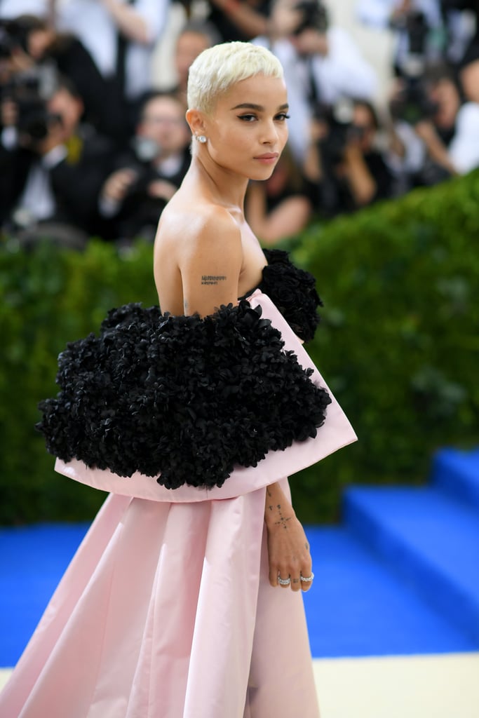 When We Realized That Zoë Kravitz's Gorgeous Gown Featured Real Roses