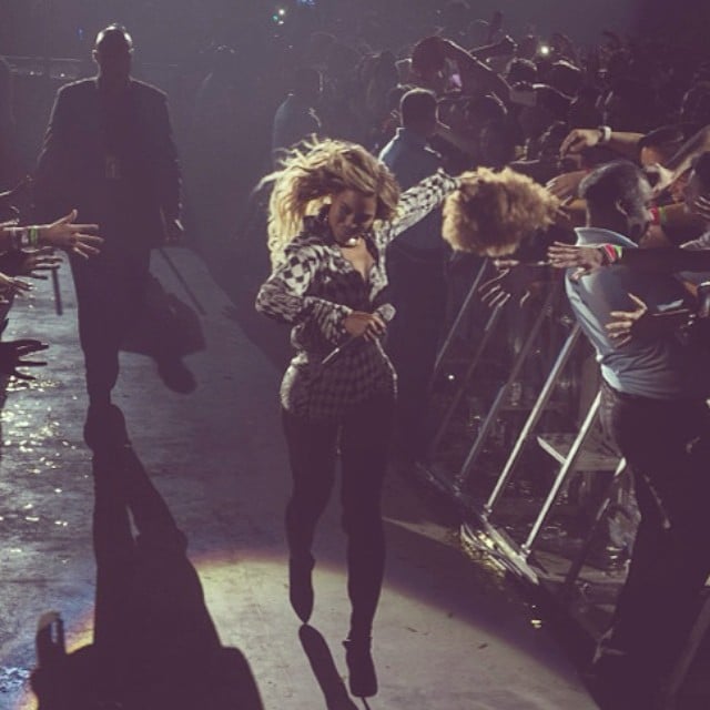 Beyoncé grabbed a weave from a fan midconcert, like a boss.
Source: Instagram user beyonce