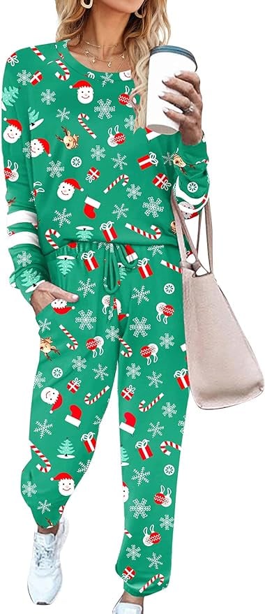 Best Holiday Pajamas For Women 2023