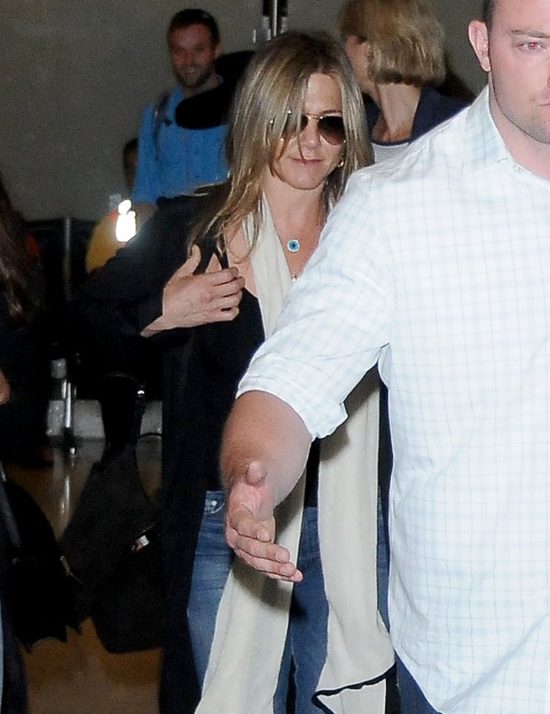 Jennifer Aniston at LAX Airport July 2016 | Pictures