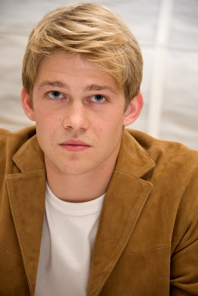 Hot Joe Alwyn Pictures
