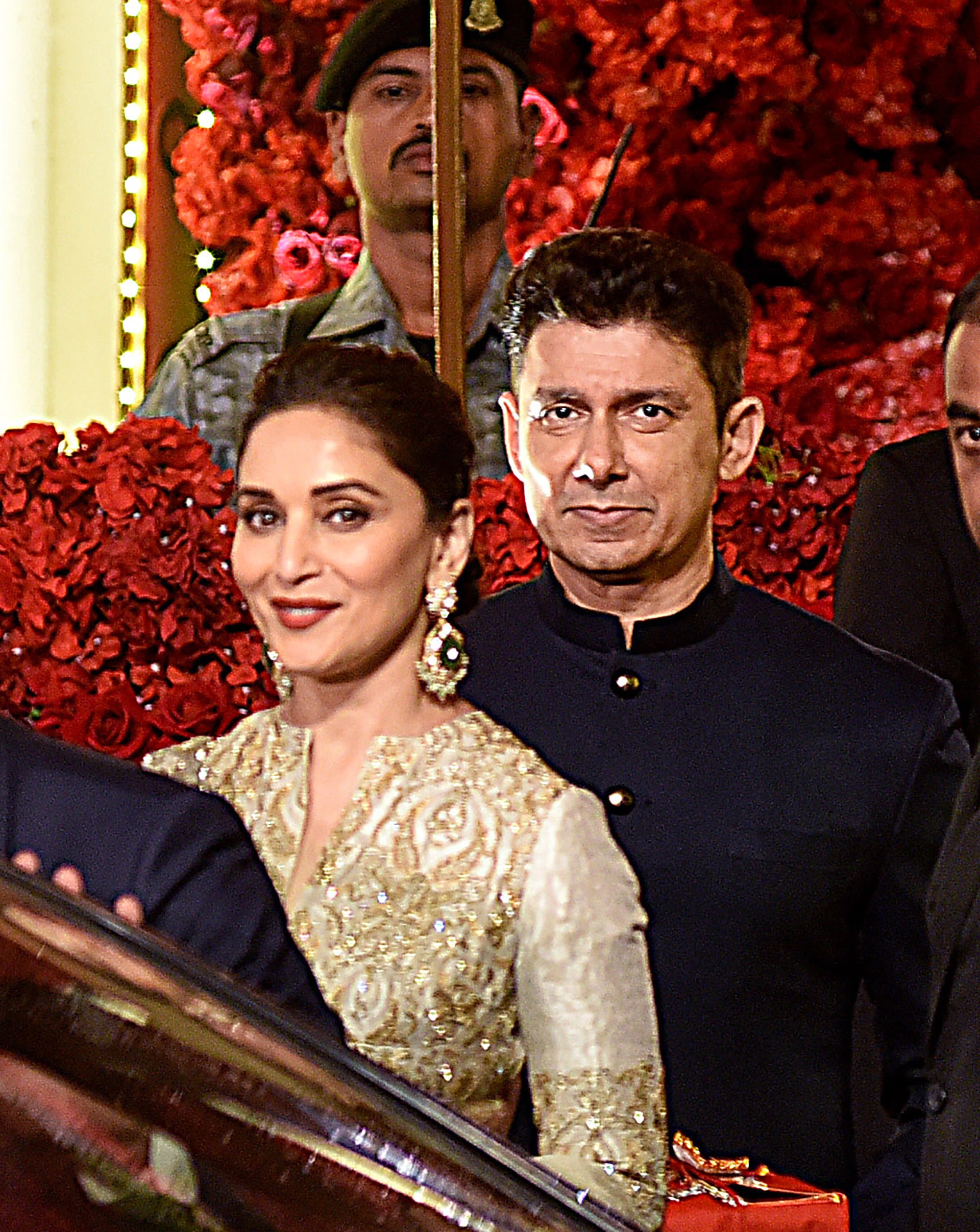 Bollywood Actress Madhuri Dixit Wore A Gold Outfit This Billionaire Heiress S Wedding Dress Was So Stunning We Re At A Loss For Words Popsugar Fashion Photo 12 Happy to keep in touch! bollywood actress madhuri dixit wore a