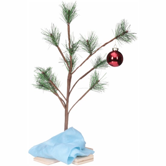 购买查理布朗的圣诞树，营造极简主义氛围
