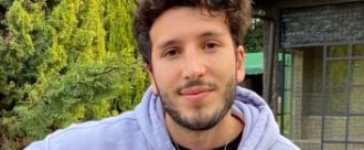 Sebastián Yatra Sings Shawn Mendes