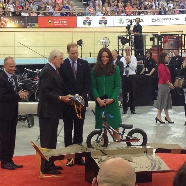Will and Kate were gifted a mini bike for George.
Source: Instagram user sperrypeoplemag