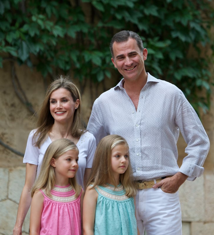 In August 2014 The Spanish Royal Family Posed For Photos Outside
