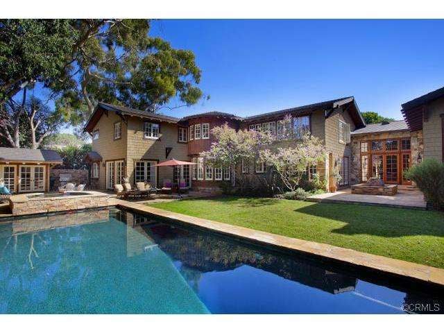 Vince Vaughn's backyard dog run