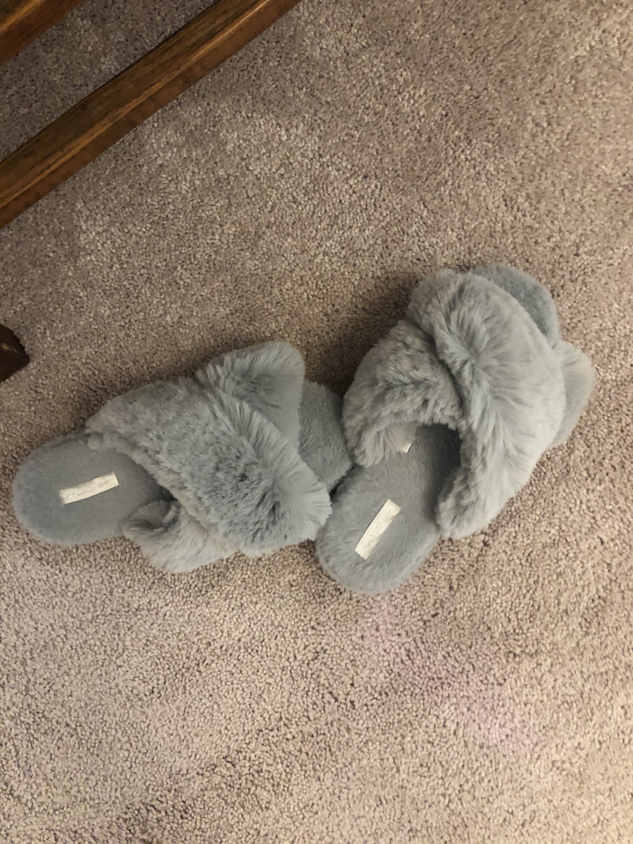 fluffy criss cross slippers