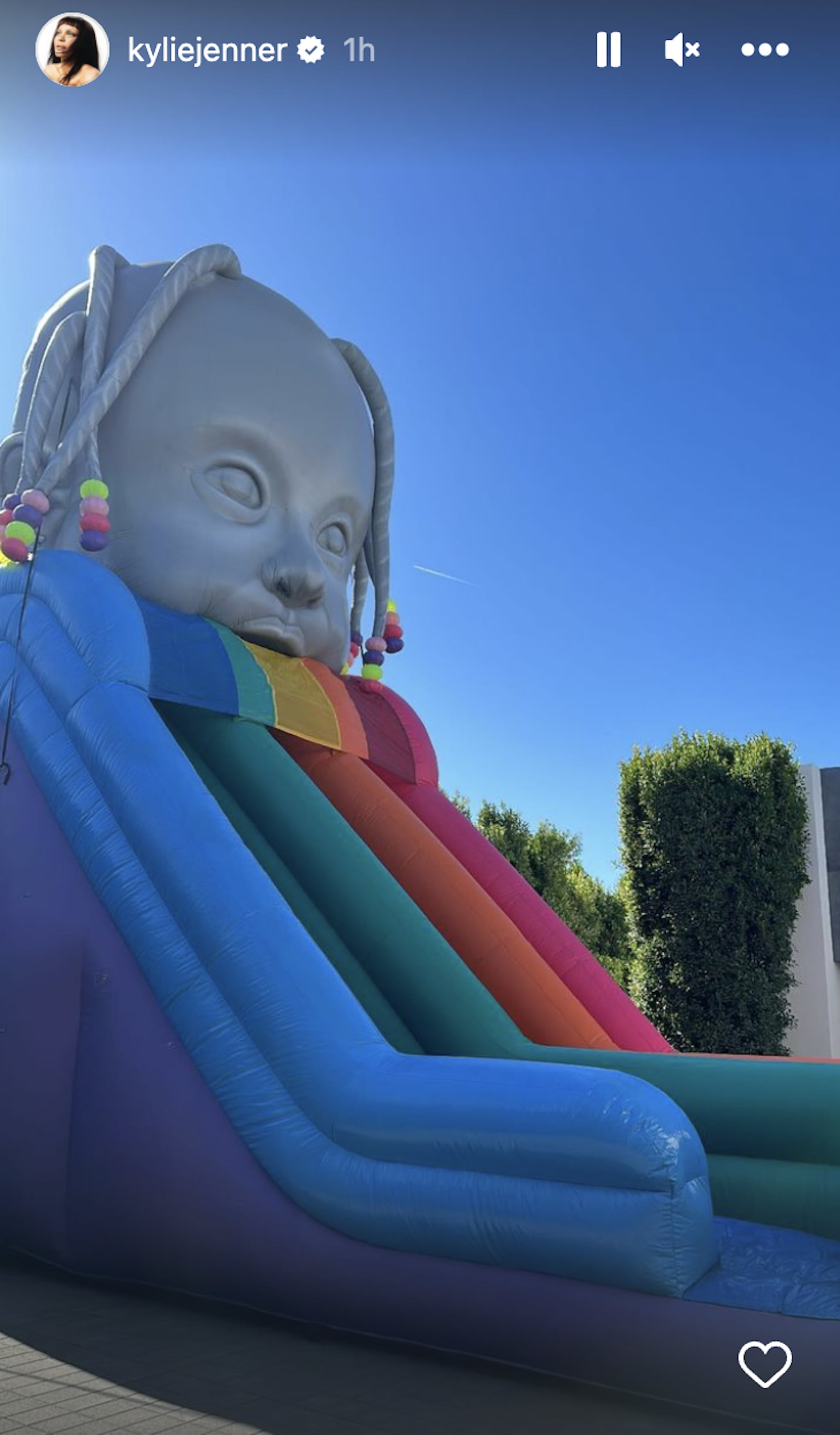 VIDEO] Kylie Jenner's Bounce House For Her 19th Birthday — See It