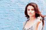 GIFs Selena Gomez Being Outrageously